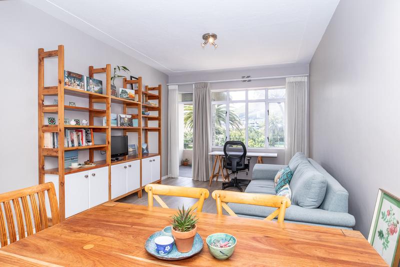 1 Bedroom Property for Sale in Gardens Western Cape